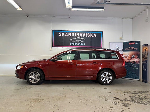 Volvo V70 3 of 16