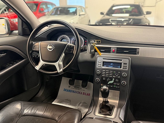 Volvo V70 14 of 16