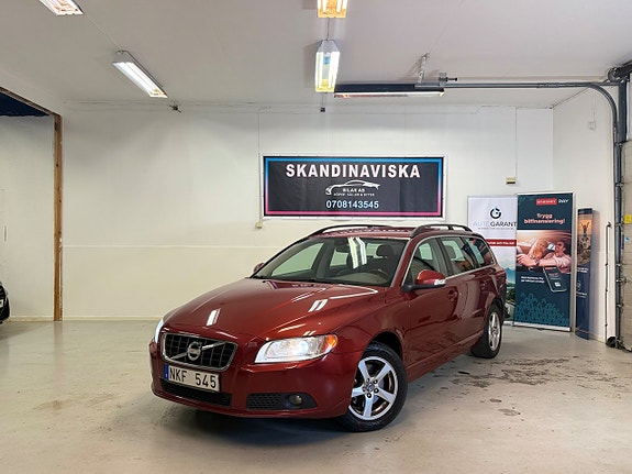 Volvo V70 2 of 16