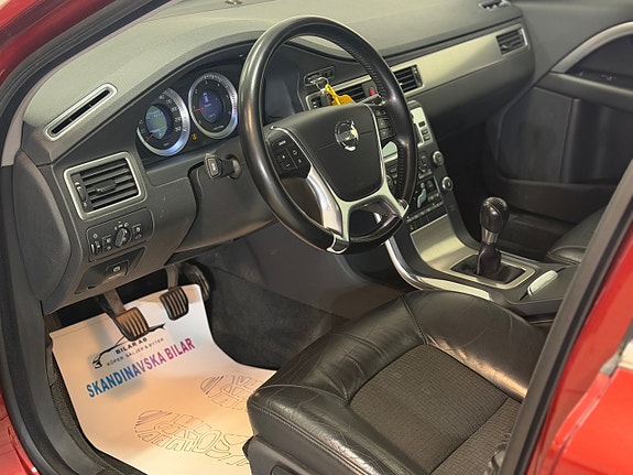 Volvo V70 10 of 16