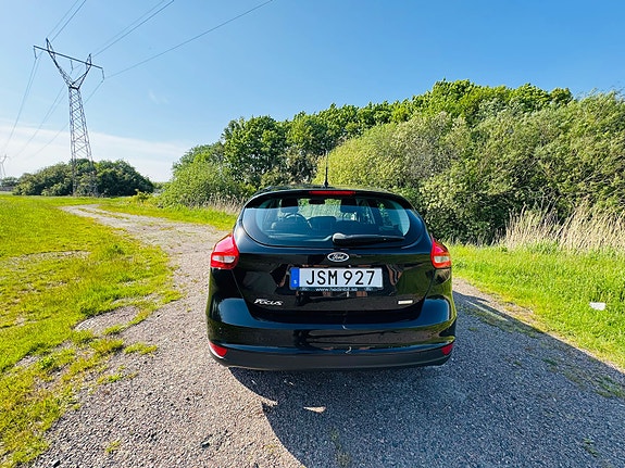 Ford Focus 6 of 10
