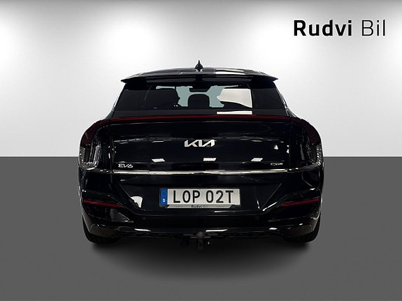 Kia EV6 5 of 15
