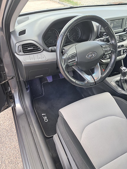 Hyundai i30 2 of 4