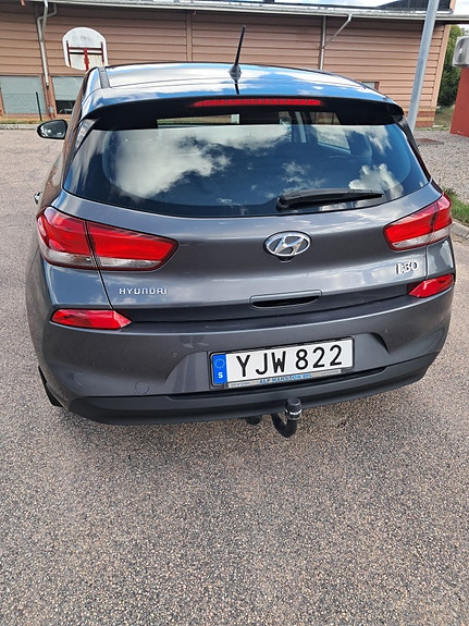 Hyundai i30 4 of 4