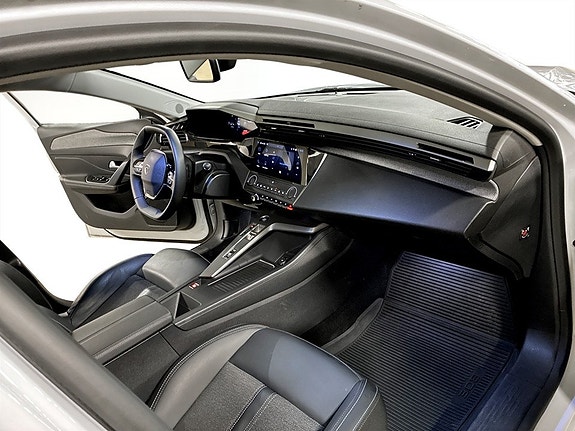 Peugeot 308 SW 14 of 19