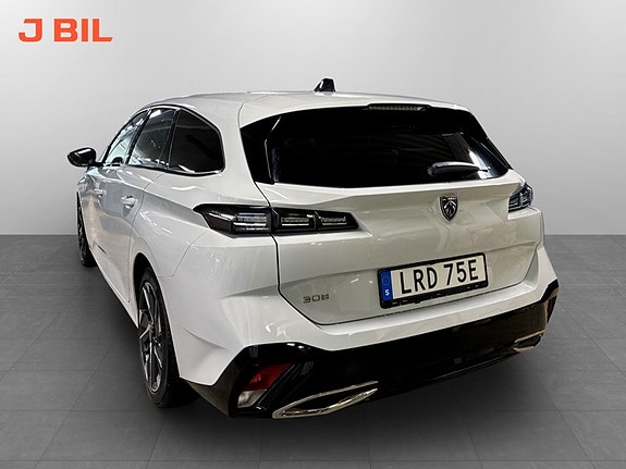 Peugeot 308 SW 3 of 19