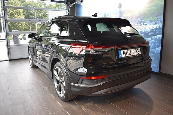 Audi Q4 e-tron 2 of 7
