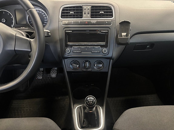 Volkswagen Polo 14 of 16