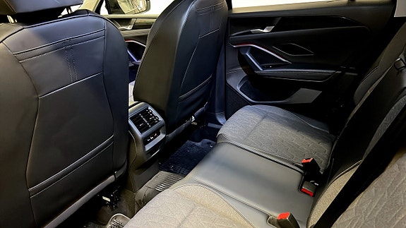 Volkswagen Tiguan 11 of 25