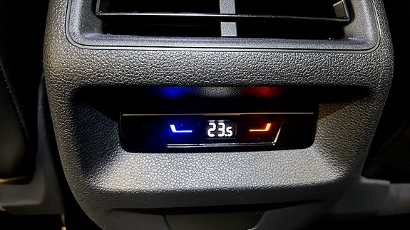 Volkswagen Tiguan 23 of 25