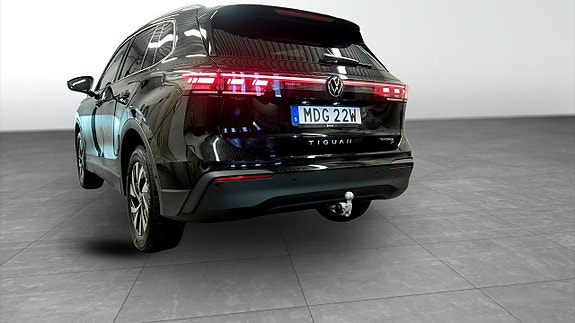 Volkswagen Tiguan 13 of 25