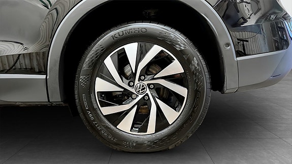 Volkswagen Tiguan 6 of 25