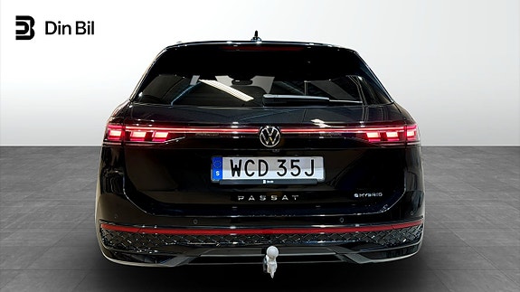 Volkswagen Passat 5 of 23