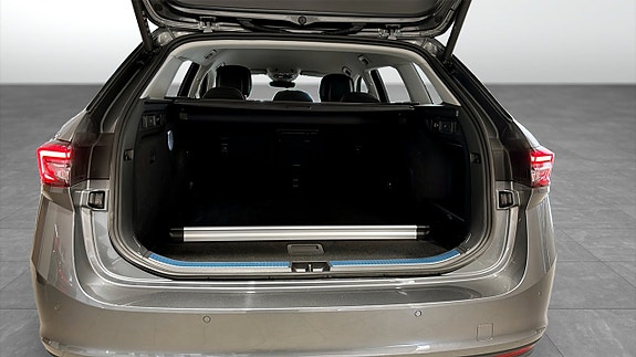 Skoda Superb 13 of 13
