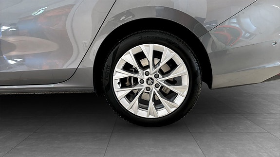Skoda Superb 6 of 13