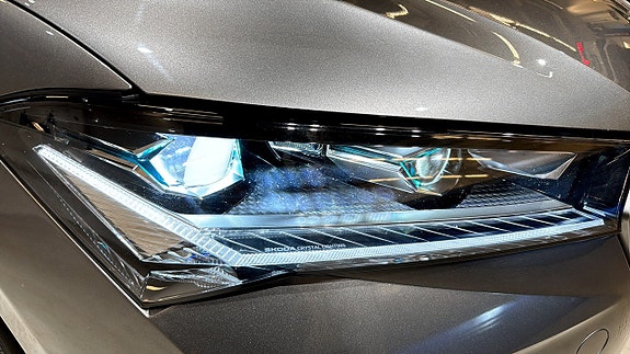 Skoda Superb 16 of 22