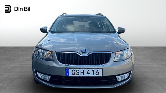 Skoda Octavia 4 of 12