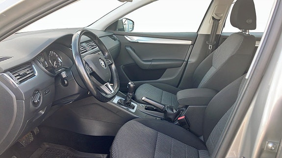 Skoda Octavia 7 of 12