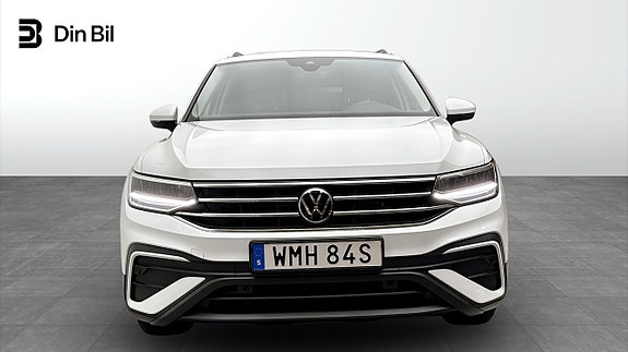Volkswagen Tiguan Allspace 4 of 12