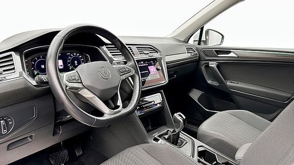 Volkswagen Tiguan Allspace 7 of 12