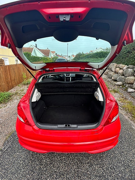 Peugeot 207 6 of 9