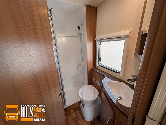 Knaus 650 Südwind Exclusive Scandinavia Alde Solcell 180W Förtält 16 of 19