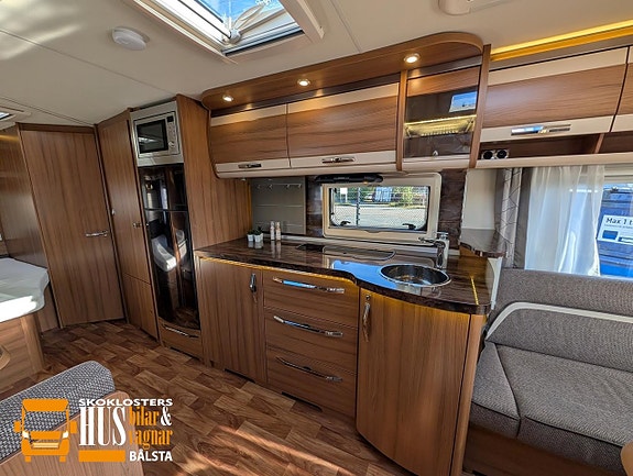 Knaus 650 Südwind Exclusive Scandinavia Alde Solcell 180W Förtält 9 of 19