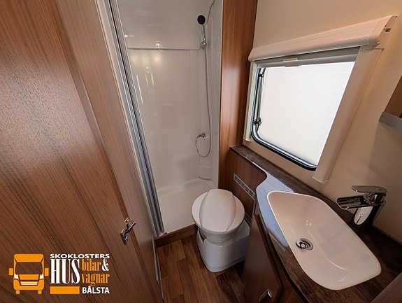 Knaus 650 Südwind Exclusive Scandinavia Alde Solcell 180W Förtält 15 of 19