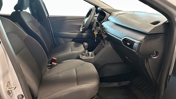 Dacia Sandero 3 of 12