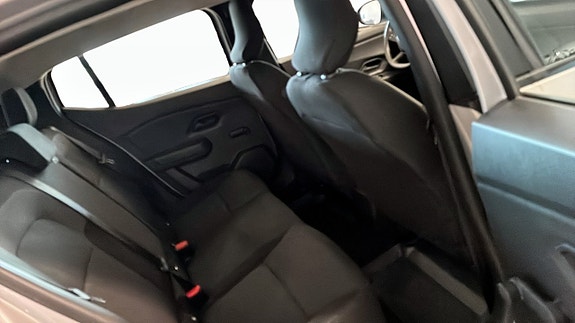 Dacia Sandero 5 of 12