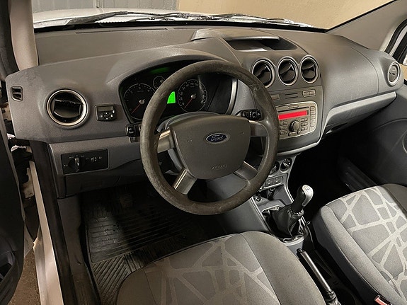 Ford Transit Connect 11 of 11