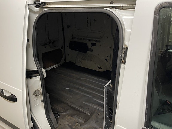Ford Transit Connect 8 of 11