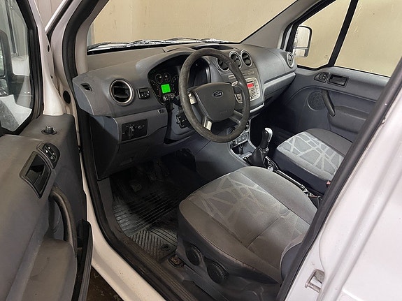 Ford Transit Connect 10 of 11