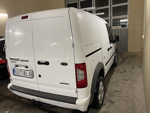 Ford Transit Connect 6 of 11