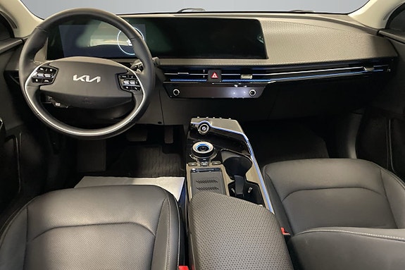 Kia EV6 12 of 18