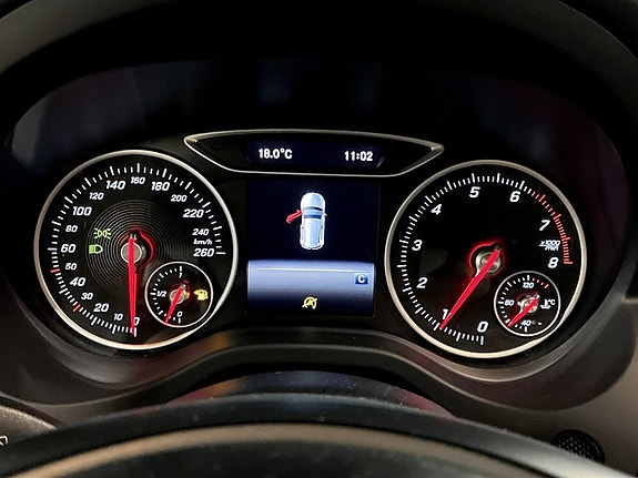 Mercedes-Benz A180 8 of 19