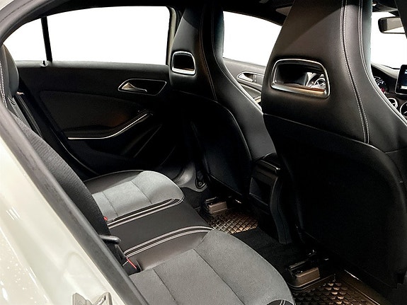 Mercedes-Benz A180 15 of 19