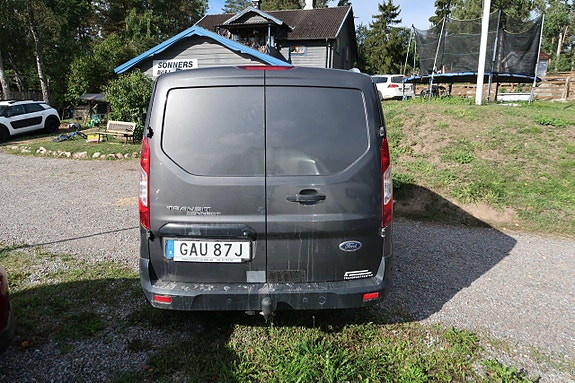 Ford Transit Connect 3 of 7