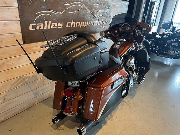 Harley-Davidson Electra Glide Ultra Classic 2 of 4