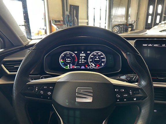 Seat Leon 11 of 17