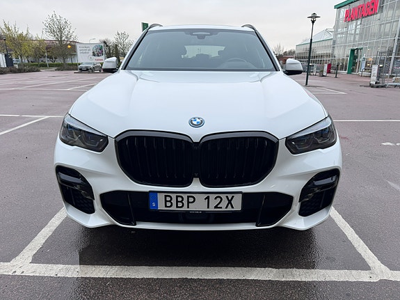 BMW X5 3 of 7