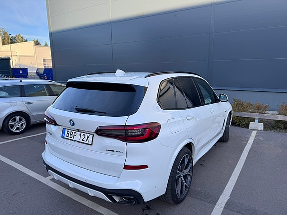 BMW X5 2 of 7