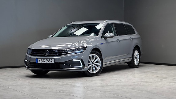 Volkswagen Passat 19 of 25