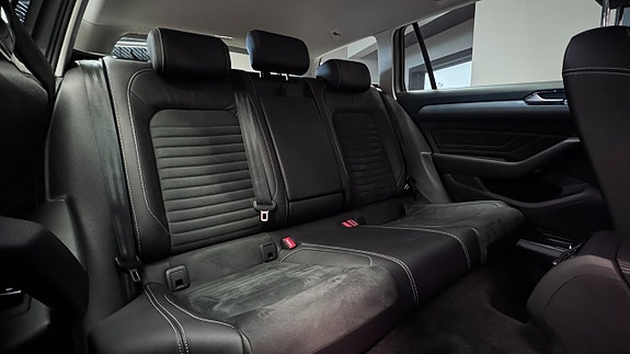 Volkswagen Passat 8 of 25