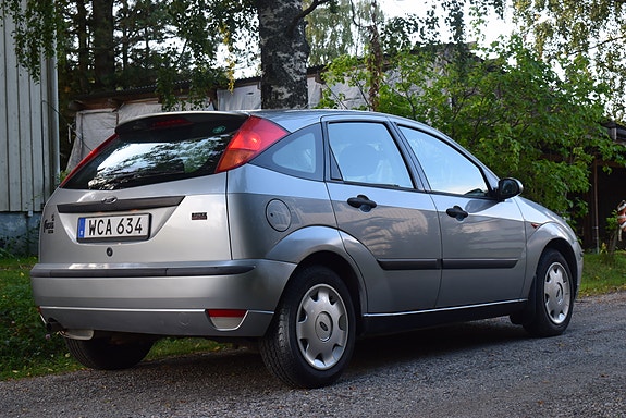 Ford Focus 7 of 13