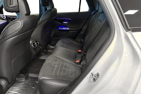 Mercedes-Benz GLC300 e 9 of 26