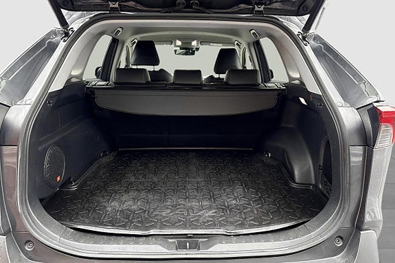 Toyota RAV4 13 of 13