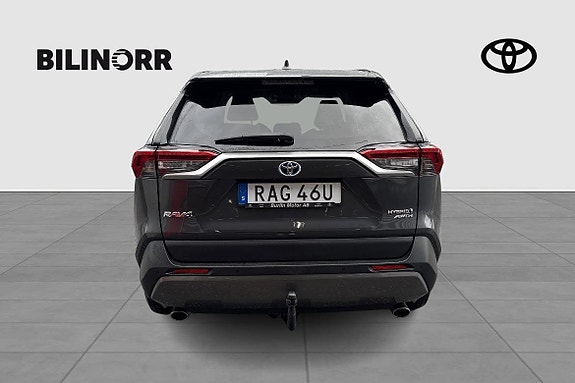 Toyota RAV4 5 of 13