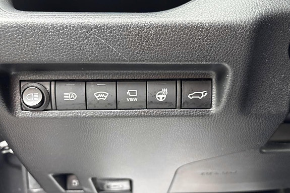 Toyota RAV4 9 of 13