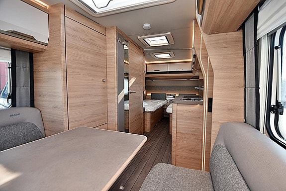 Knaus 500 EU Südwind Black Selection, Långbäddar 8 of 27